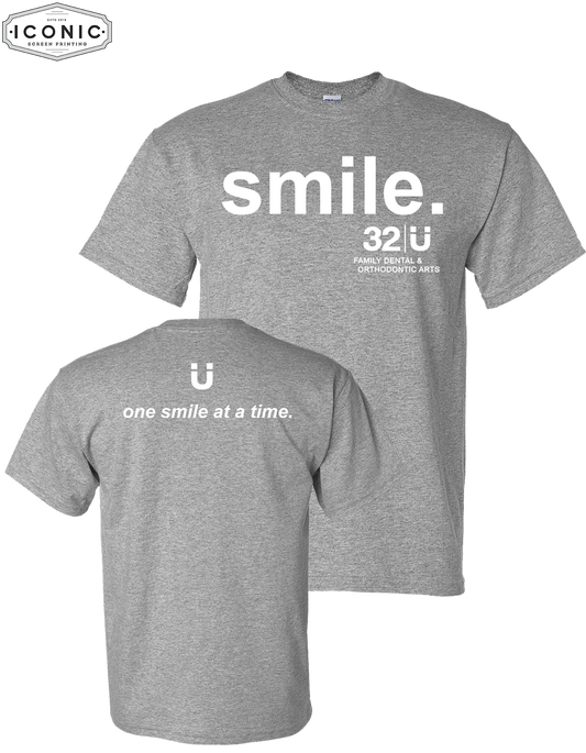 SMILE - D1 - DryBlend T-shirt